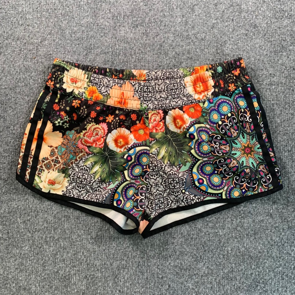 Adidas Originals Farm Rio Jardim Agharta Women's Size Small Floral Shorts - Picture 1 of 9